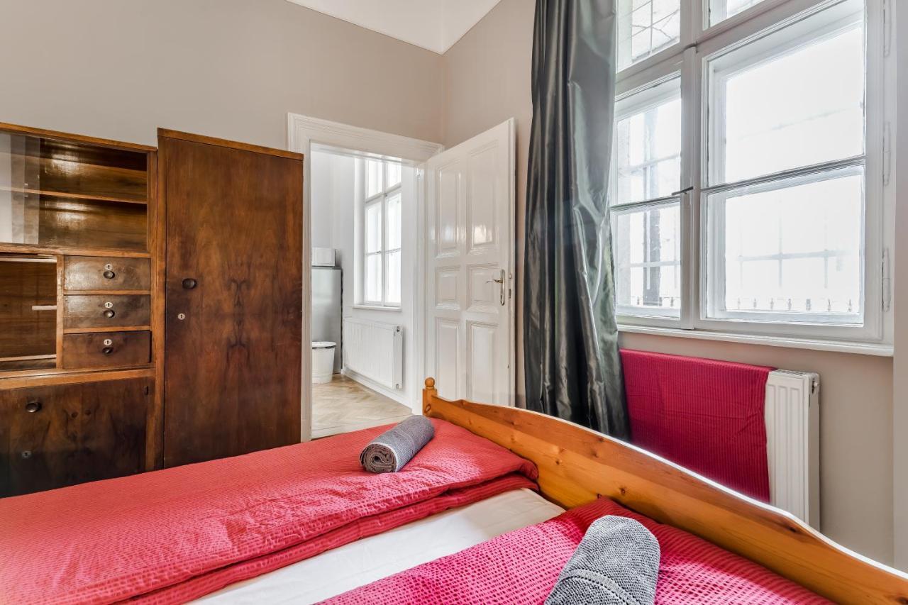 Berta - 4 Bedrooms, 3 Baths Budapest Exterior photo